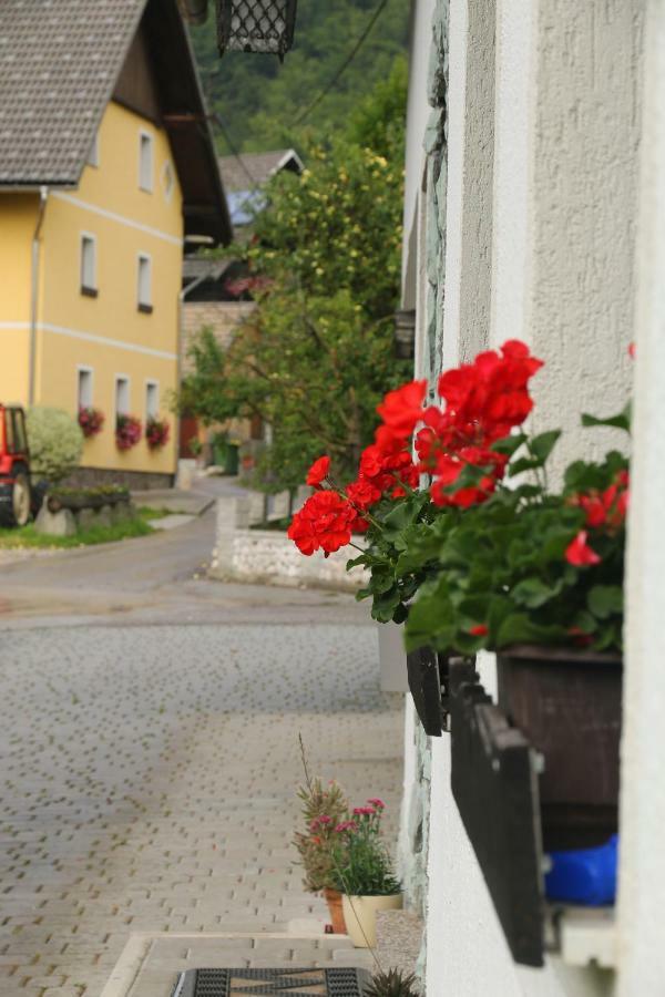 Apartment Milka 52 *